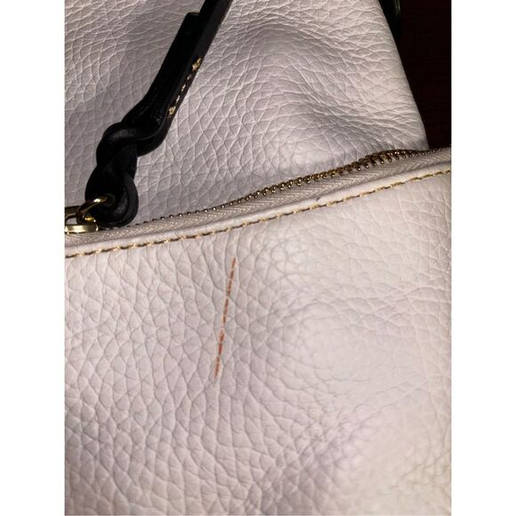 NWOT Dooney and bourke pebble leather dillen pocket sac bag with dust bag - Picture 12 of 13